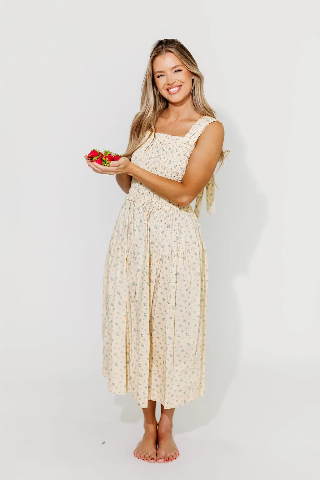 Ava 100% Cotton Smocked Midi Dress In Cream/Blue Floral