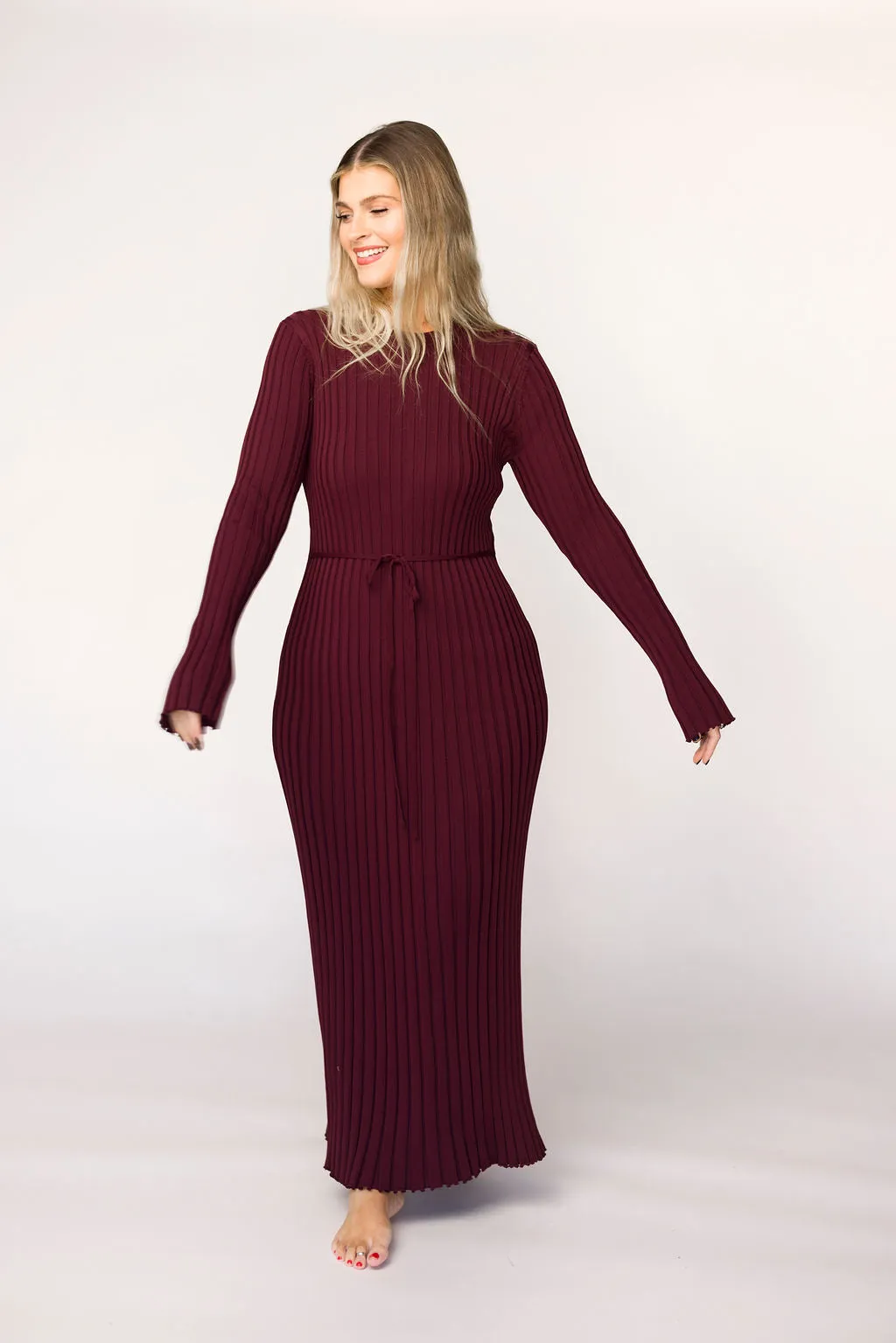 Colette Premium Long Sleeved Ribbed Knit Maxi Dress in Burgundy - Bump Friendly