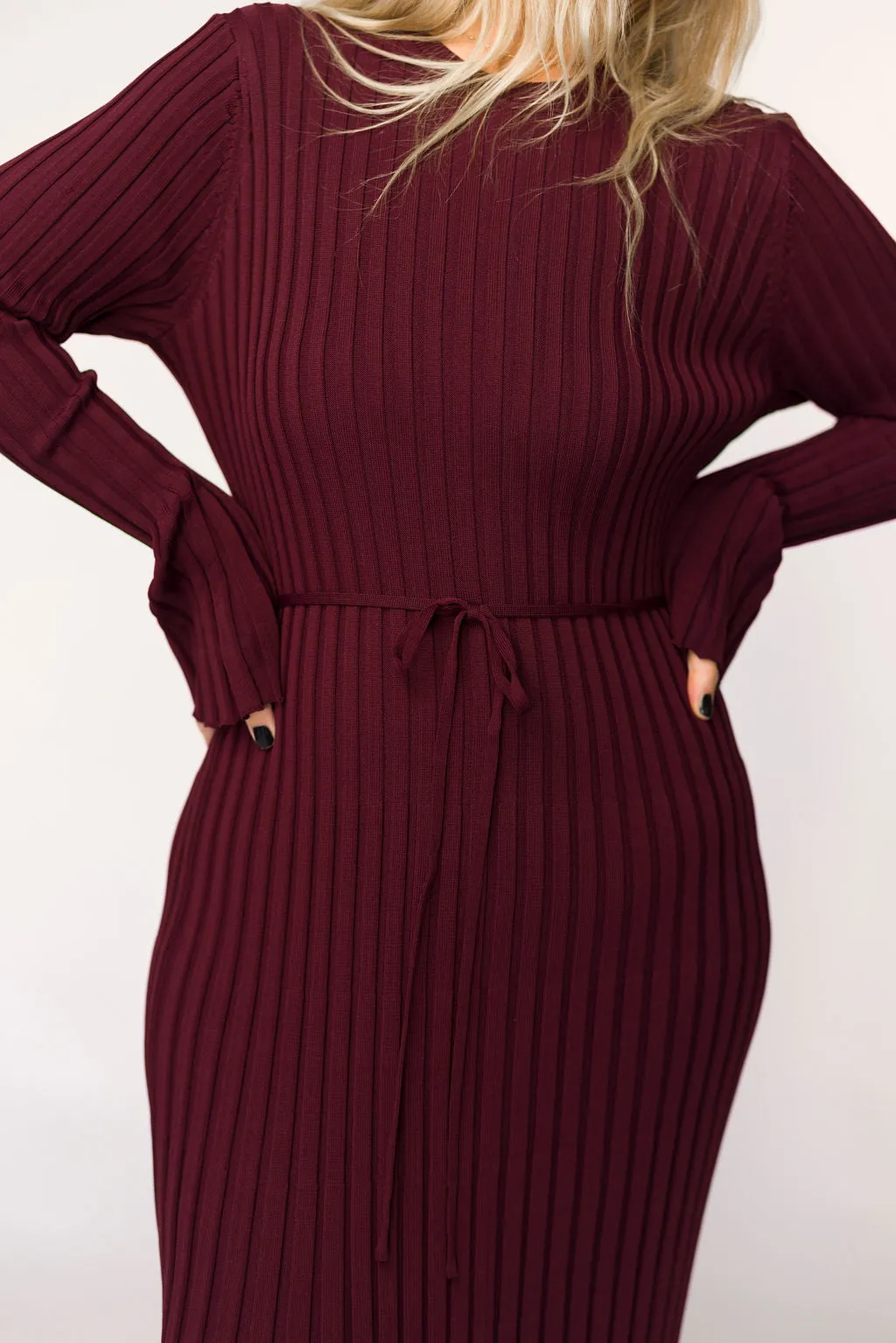 Colette Premium Long Sleeved Ribbed Knit Maxi Dress in Burgundy - Bump Friendly
