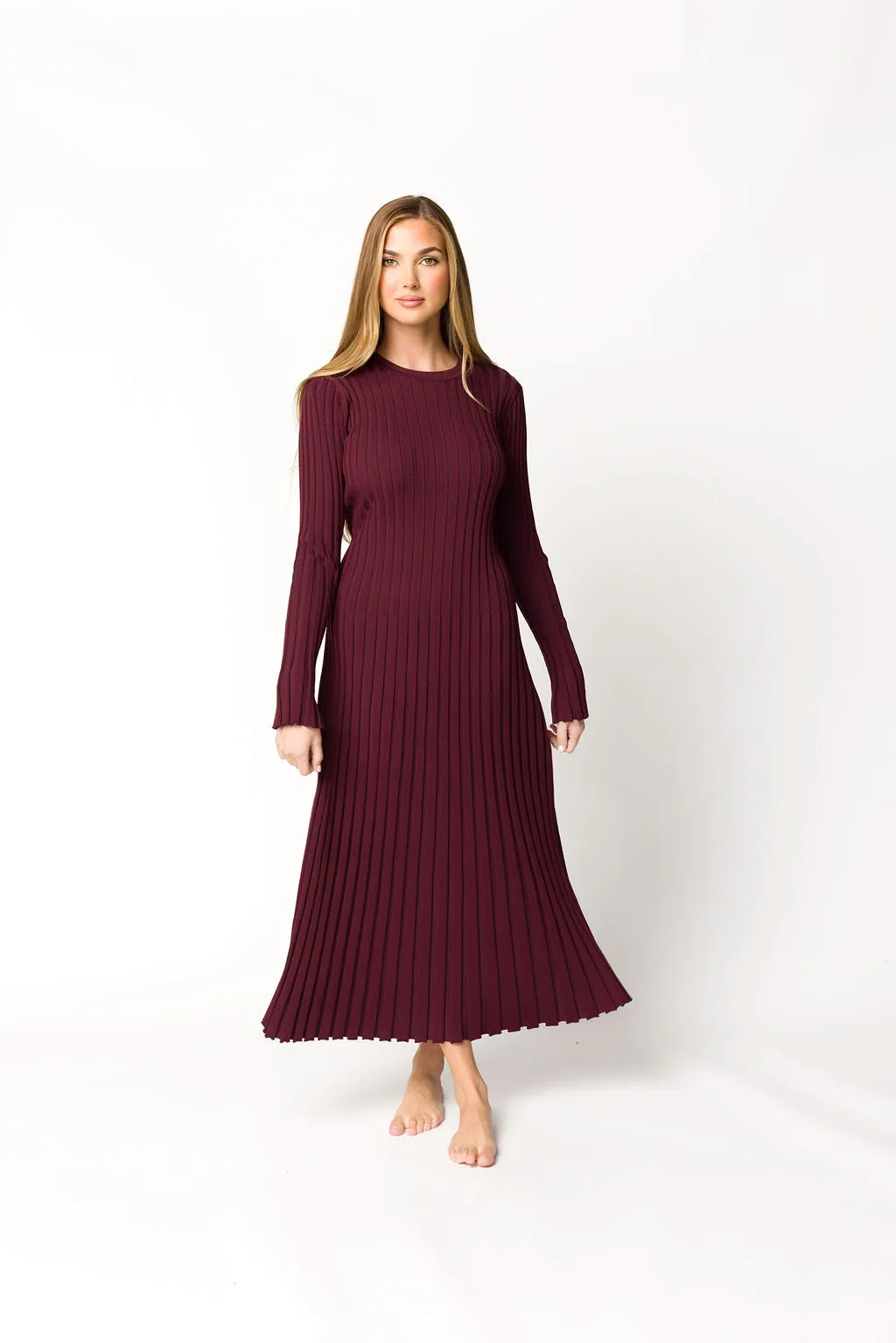 Colette Premium Long Sleeved Ribbed Knit Maxi Dress in Burgundy - Bump Friendly