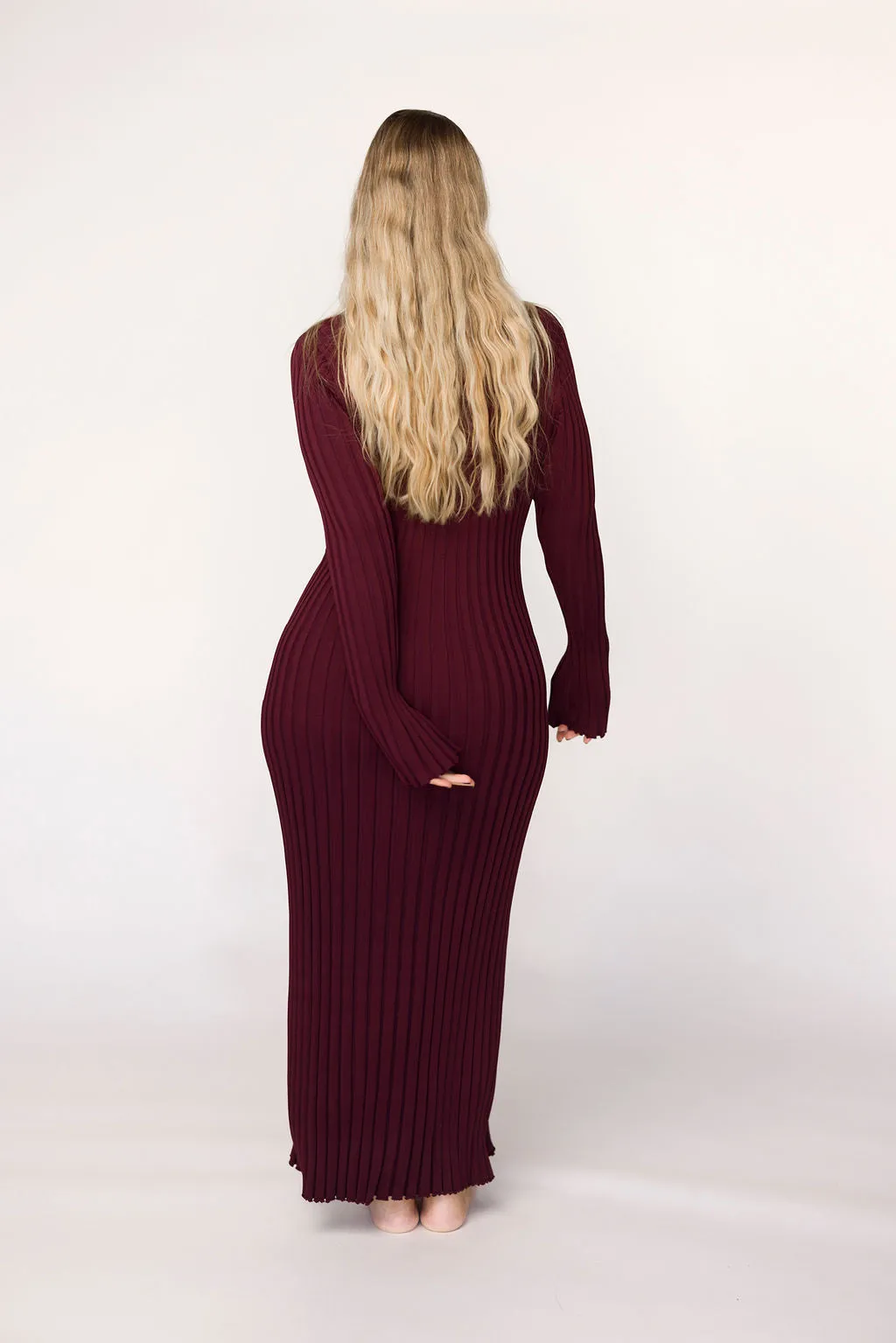 Colette Premium Long Sleeved Ribbed Knit Maxi Dress in Burgundy - Bump Friendly