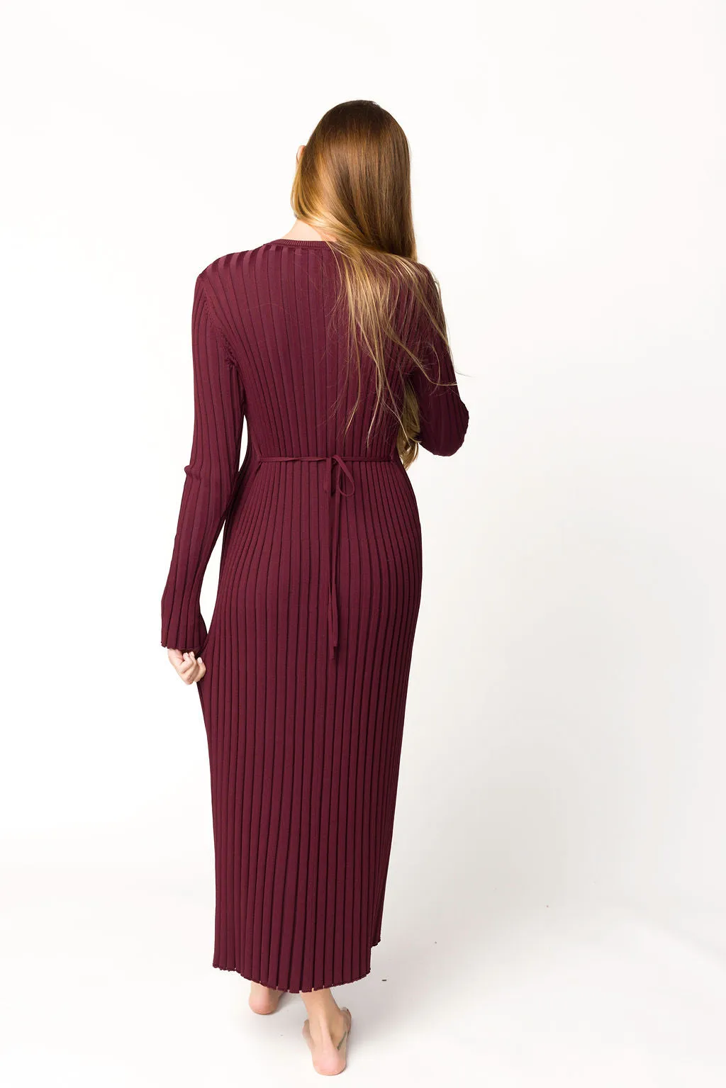 Colette Premium Long Sleeved Ribbed Knit Maxi Dress in Burgundy - Bump Friendly