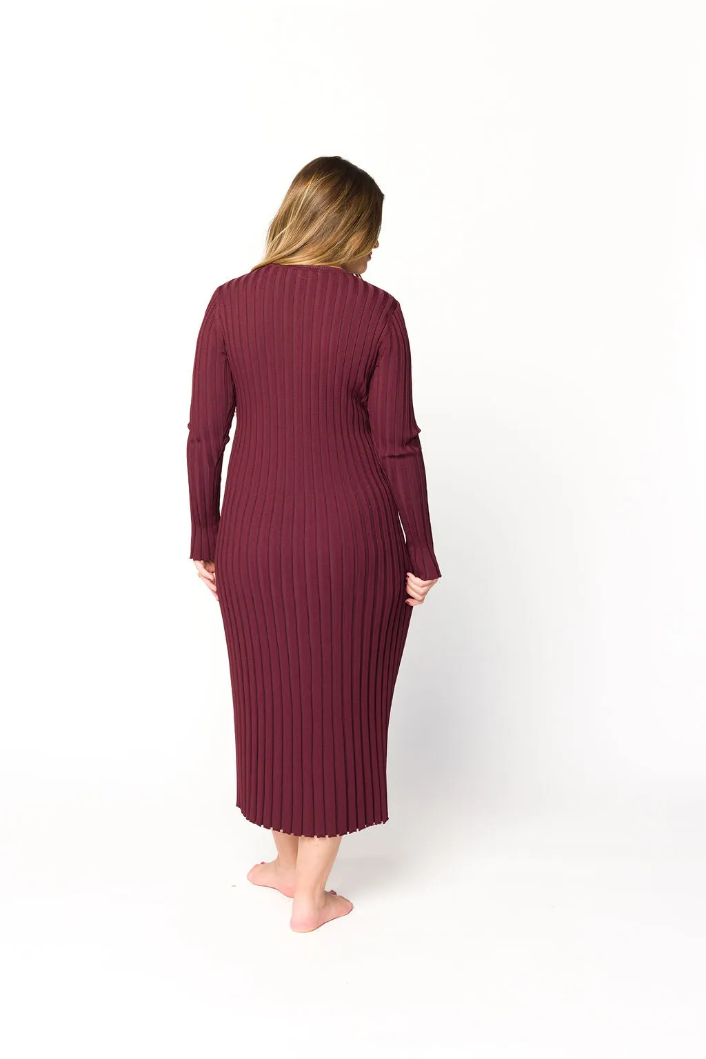 Colette Premium Long Sleeved Ribbed Knit Maxi Dress in Burgundy - Bump Friendly