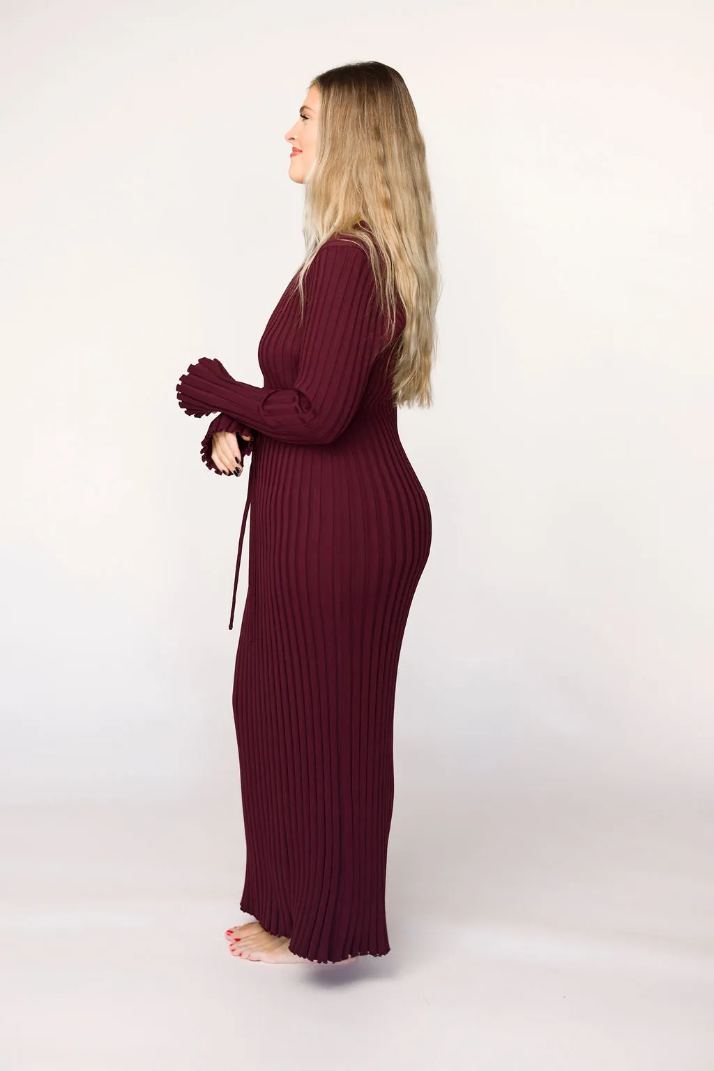 Colette Premium Long Sleeved Ribbed Knit Maxi Dress in Burgundy - Bump Friendly