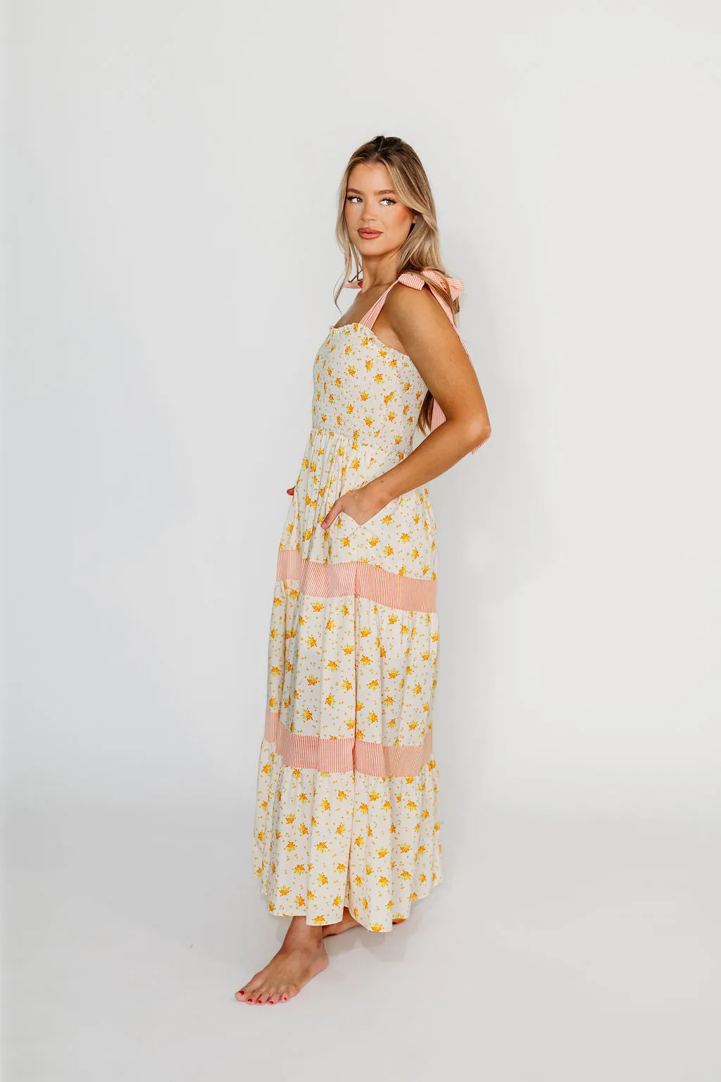 Vida Floral Maxi Dress in White/Orange