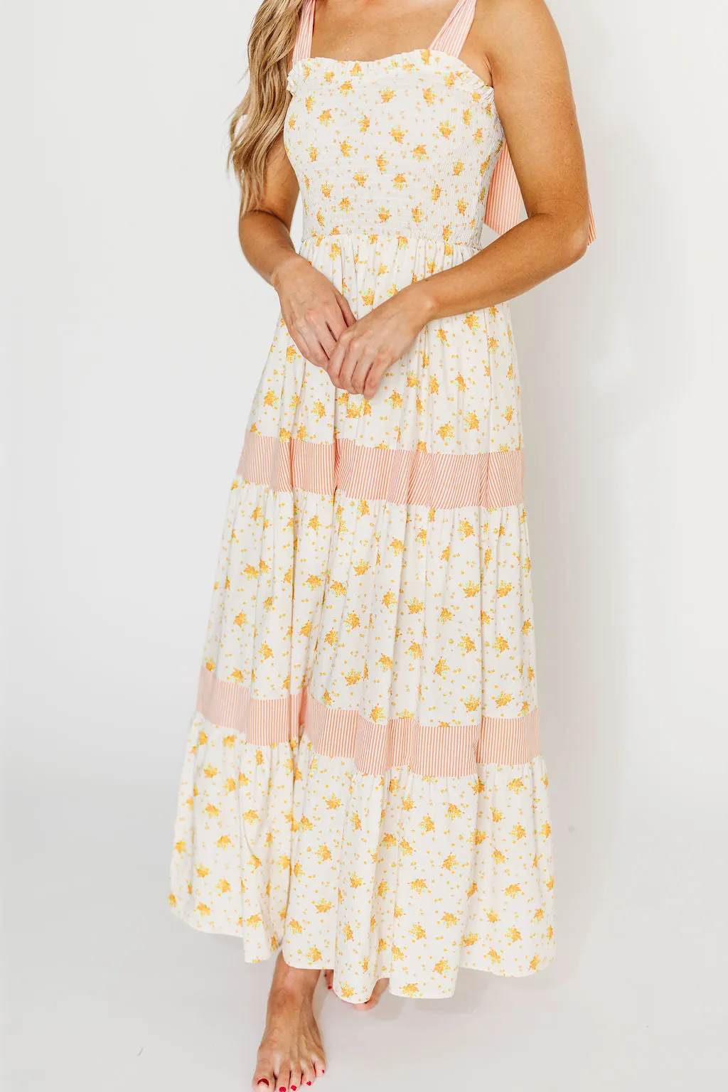 Vida Floral Maxi Dress in White/Orange