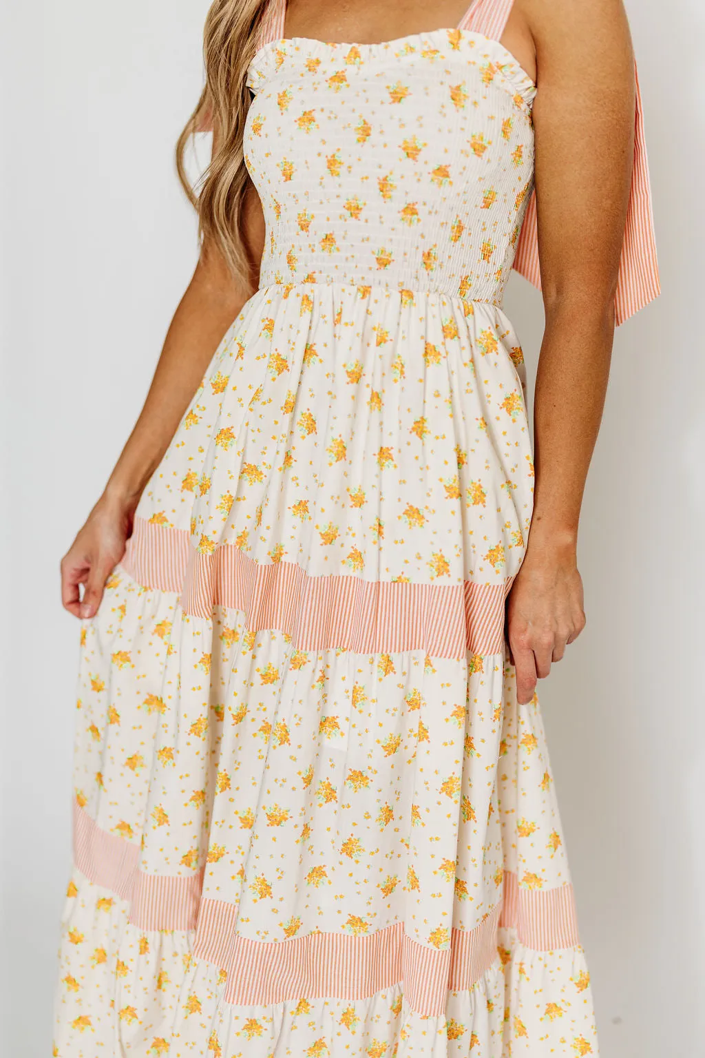 Vida Floral Maxi Dress in White/Orange
