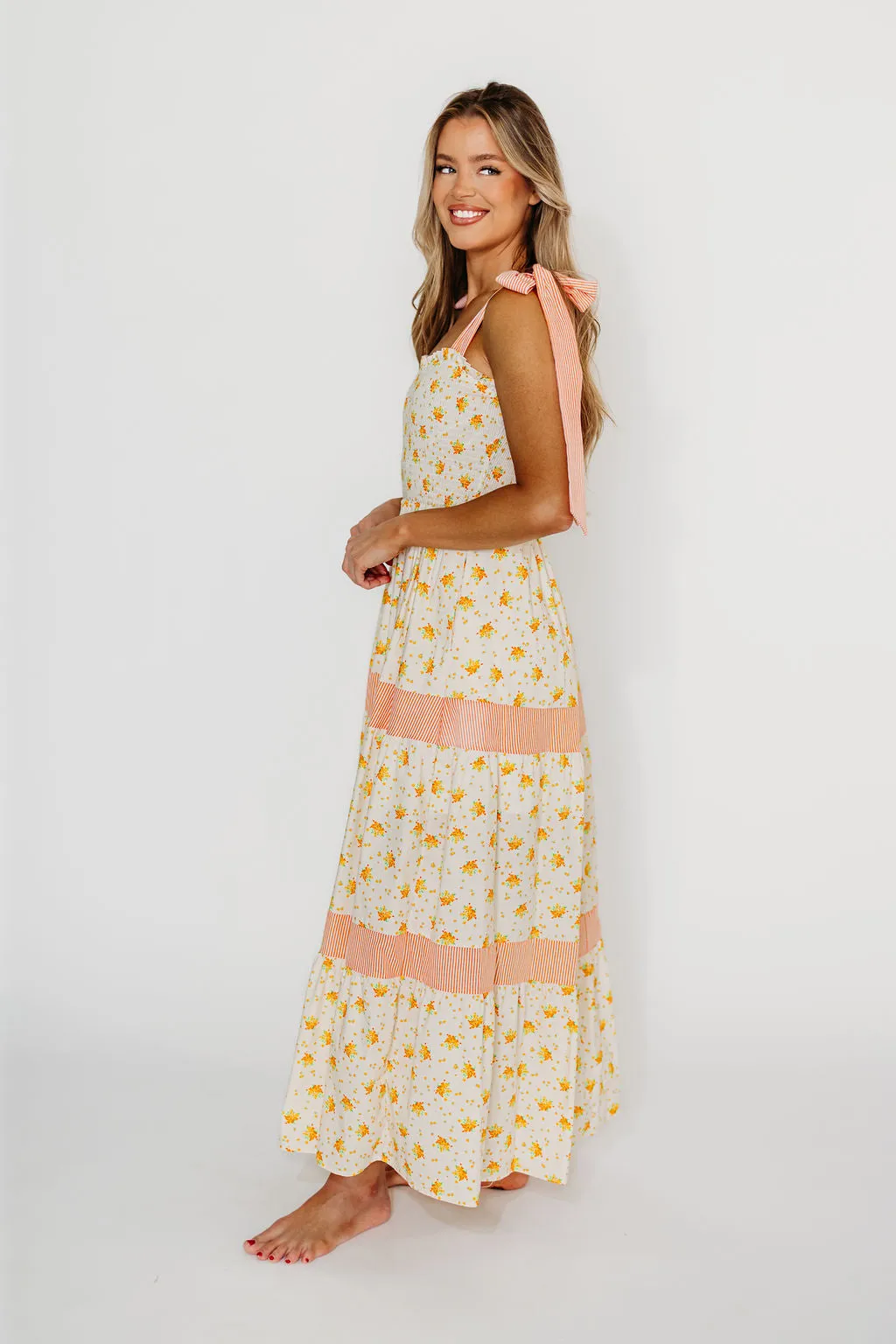 Vida Floral Maxi Dress in White/Orange